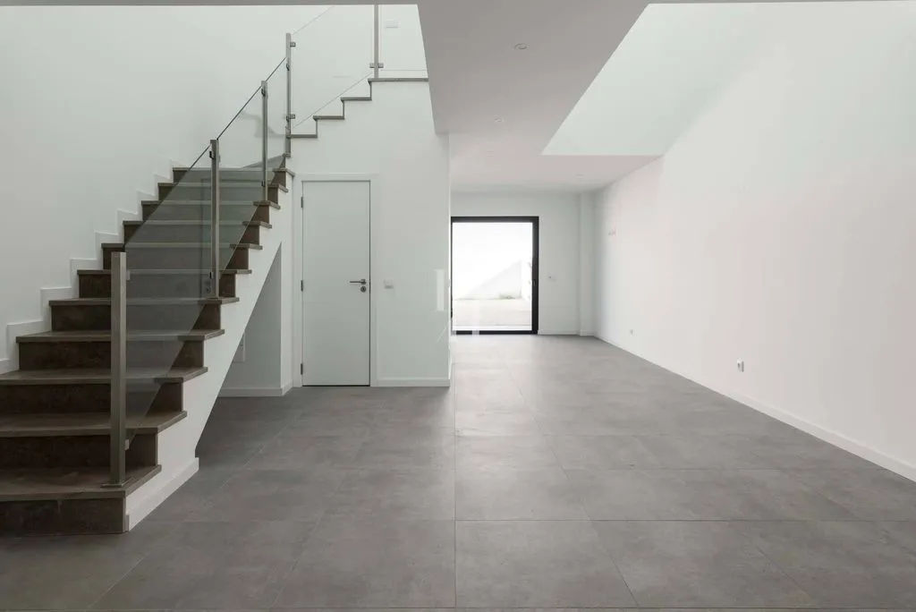 Pièces - Contemporary Villa with Terrace in Brancanes