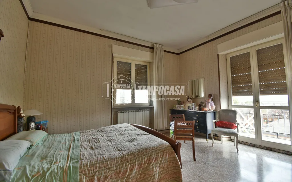 Camere da letto - Duplex con due balconi in zona semicentrale a Tolentino