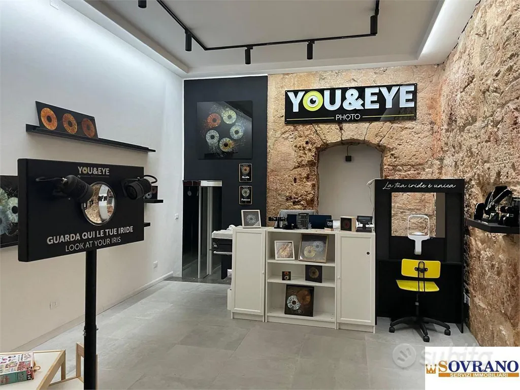Toad - Commercial Space with Dual Access in Historic Centre