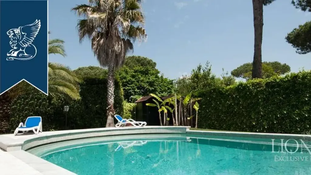 Piscine - Luxury Villa with Pool in Forte dei Marmi