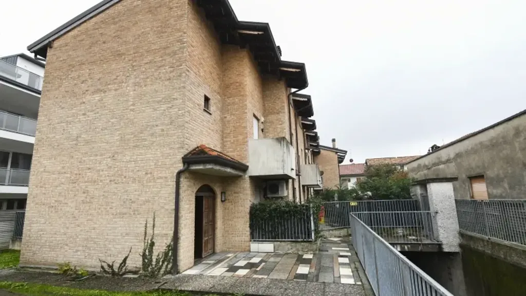Giardino - Appartamento arredato con terrazzo a Binzago, Cesano Maderno