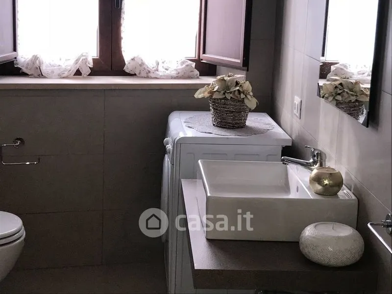 Salles de bain - Historic Apartment with Exposed Beams in Roccasecca
