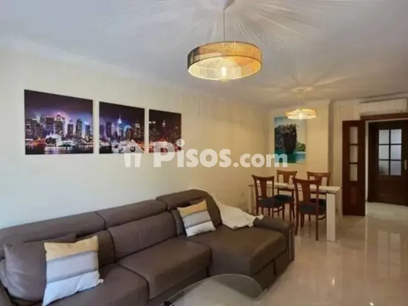 Elutuba - Spacious Apartment with Balcony in Málaga
