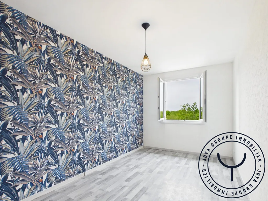 Chambres - Appartement Traversant avec Double Exposition à Saint-Julien-les-Villas