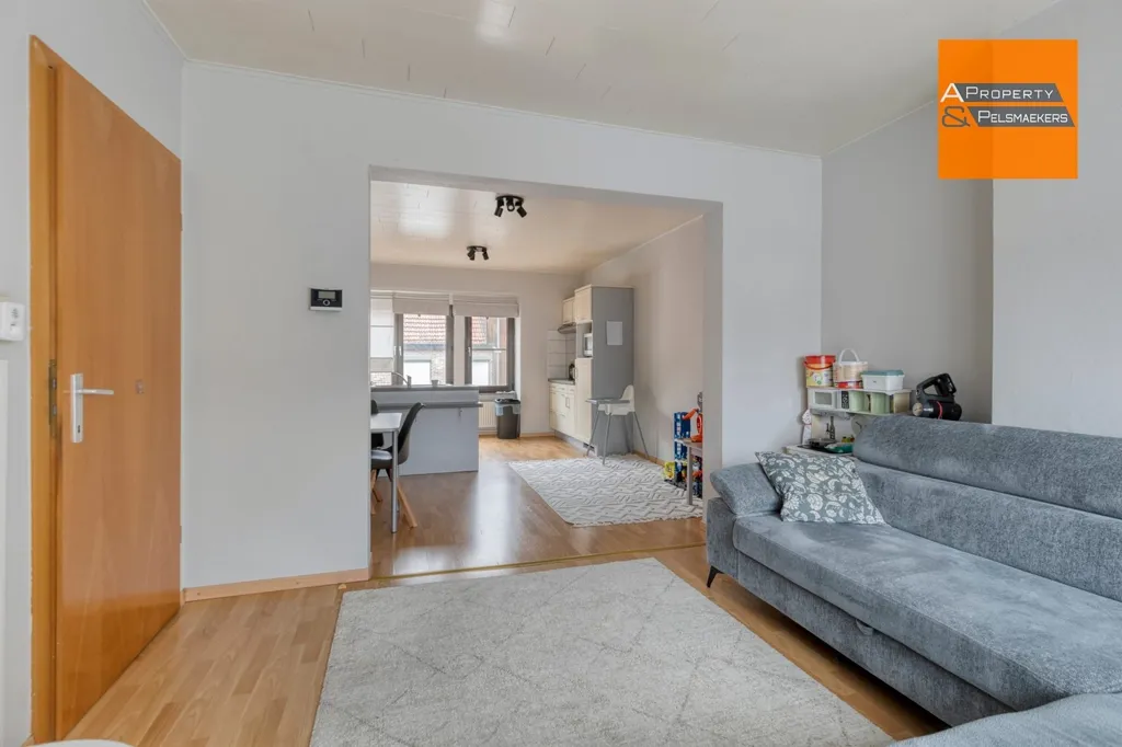 Séjour - Local Commercial avec Appartement à Sterrebeek