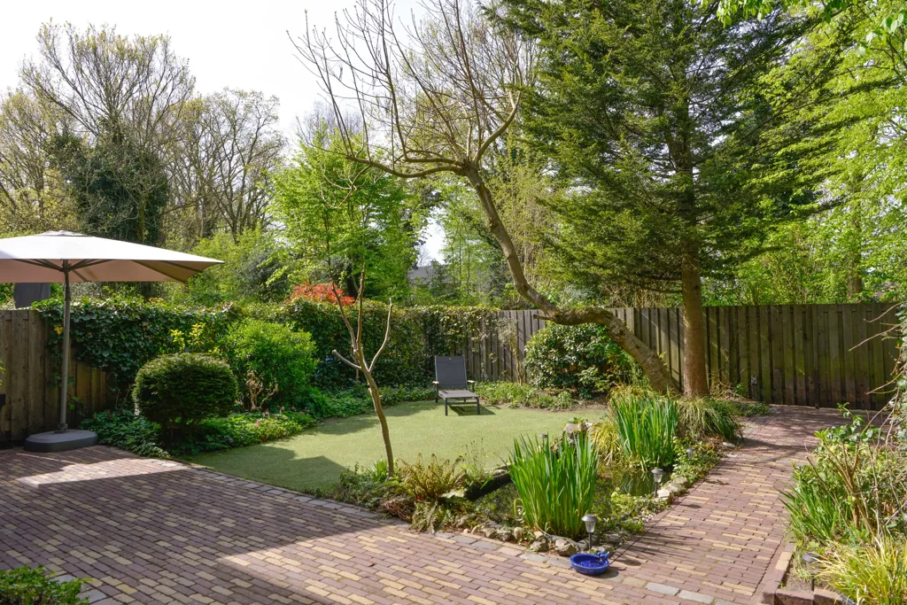 Garden - Corner House with Energy Label A in Huizen