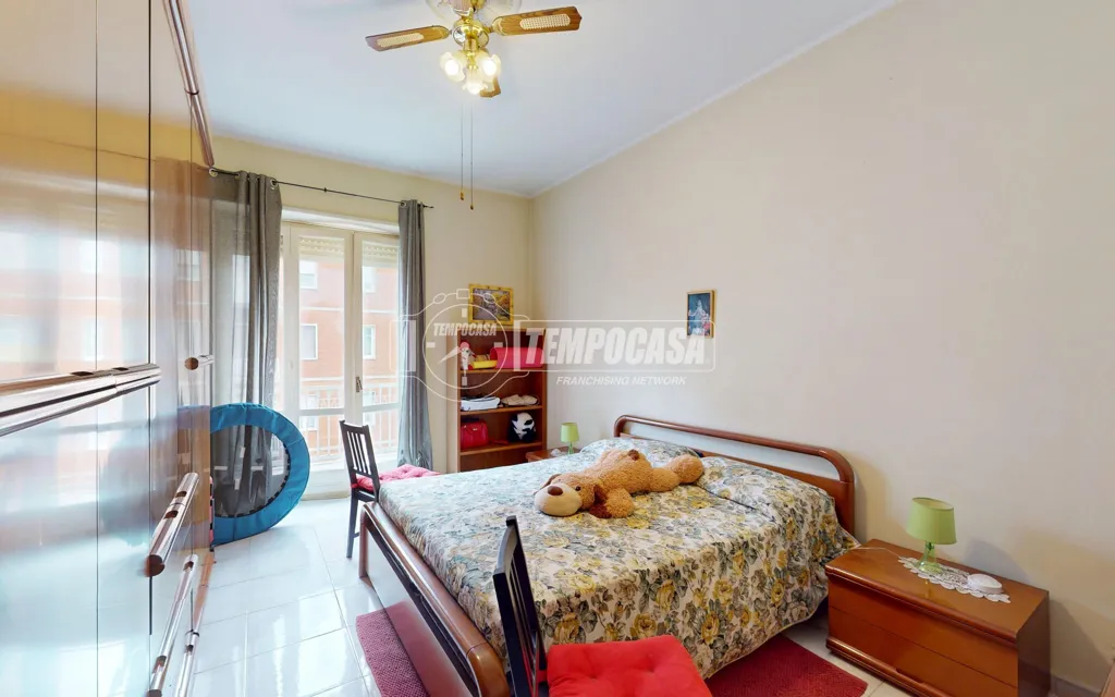 Bedrooms - Bright Two-Bedroom Apartment with Balcony in Turin