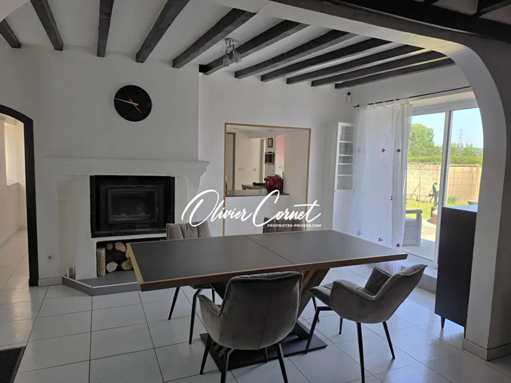 Söögituba - Rustic House with Pool in Val Au Perche