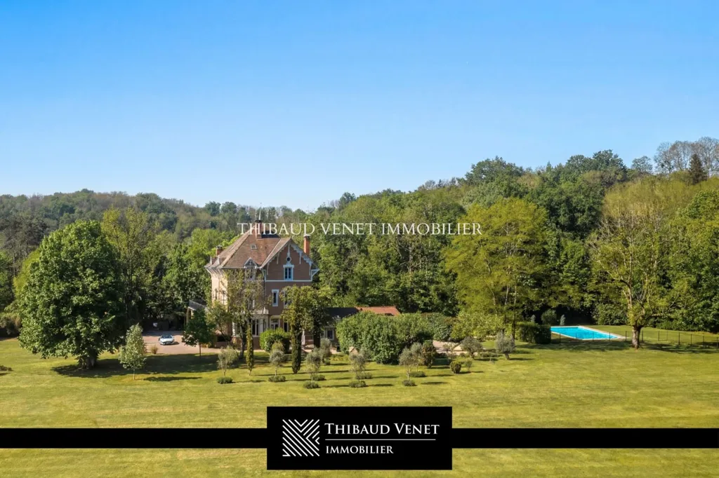 Välivaade - Maison de Maître with Garden in Bugey