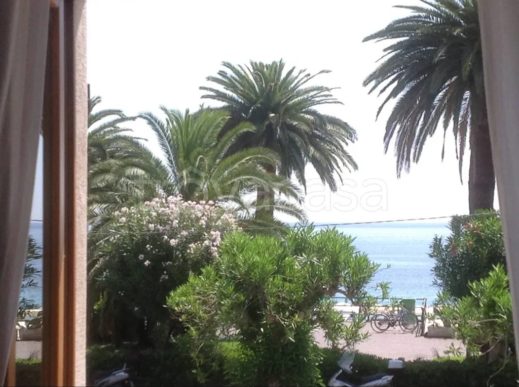 Terrass - Rented Seafront Apartment in Noli