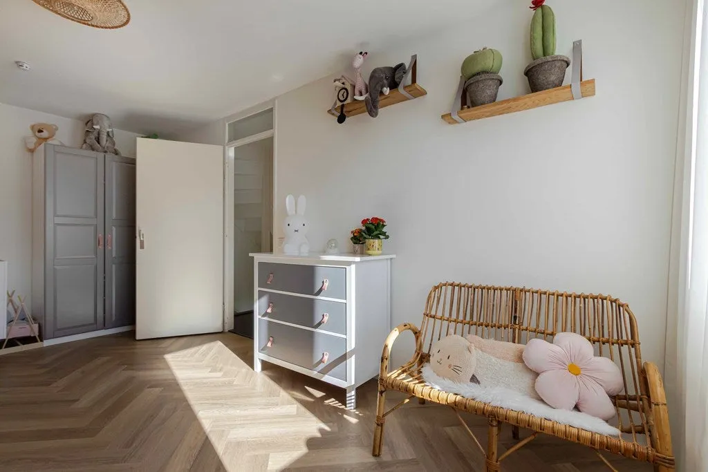Chambres - Detached House with Garage in Amby