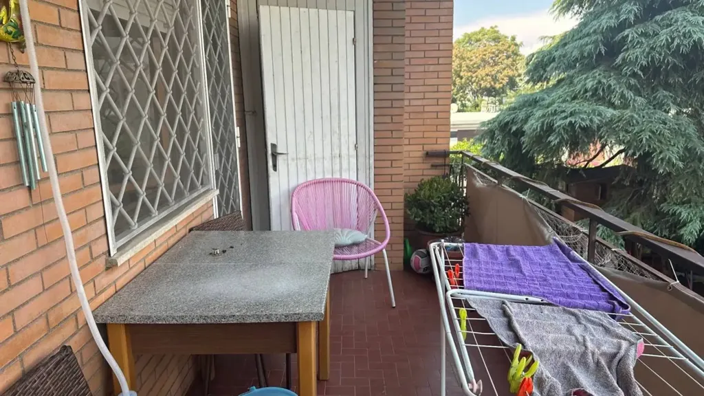 Apartment with Terrace in Via Morolo, Rome
