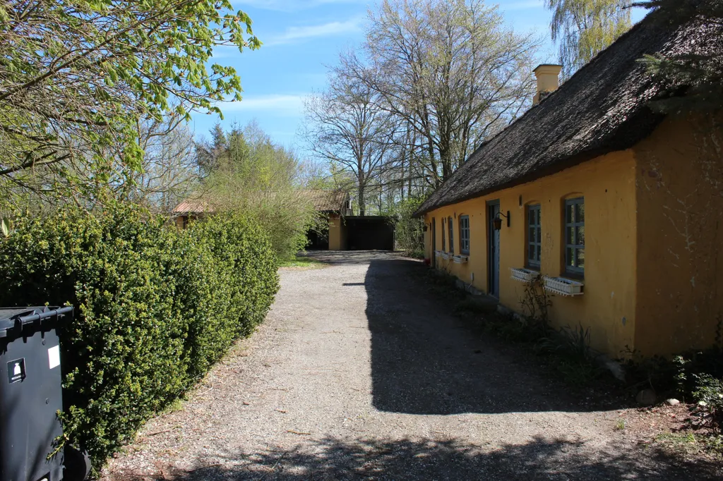 Extérieur - Handcrafted Cottage with Unique Garden in Kielstrup