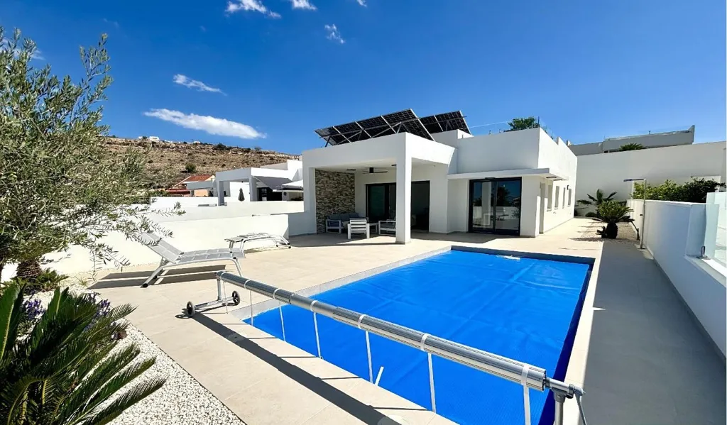 Bassein - Chalet with Pool in Benijófar