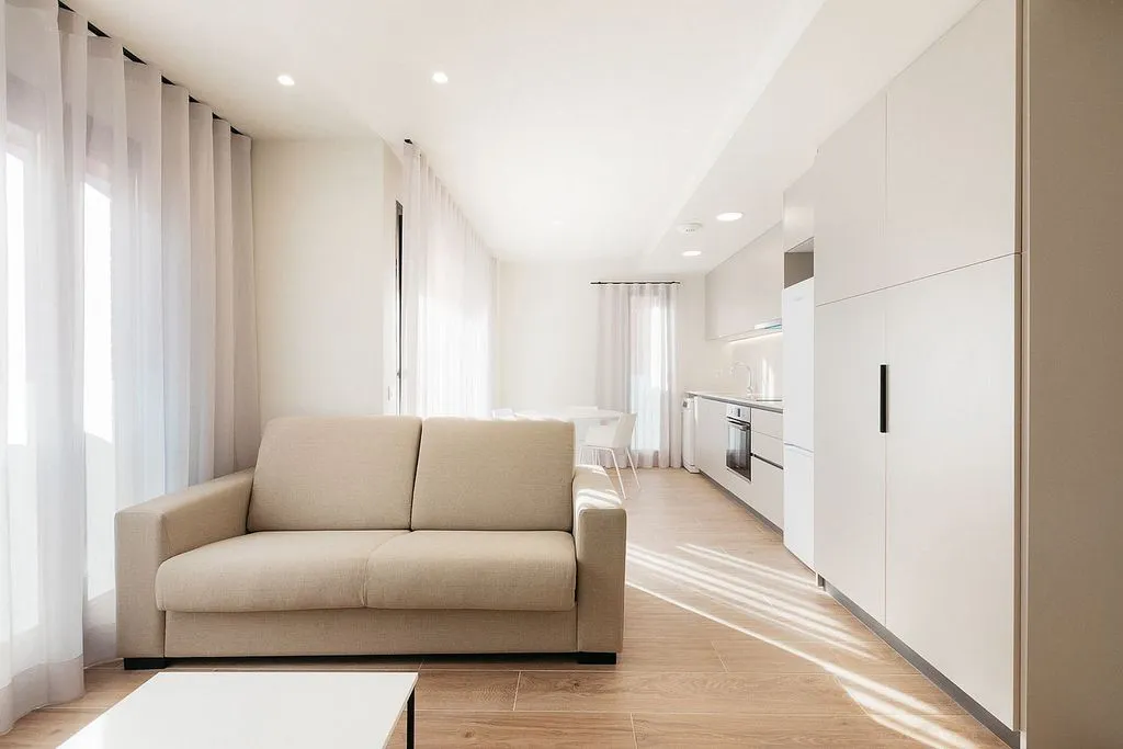 Elutuba - Modern Chalet with Balcony in Aiora