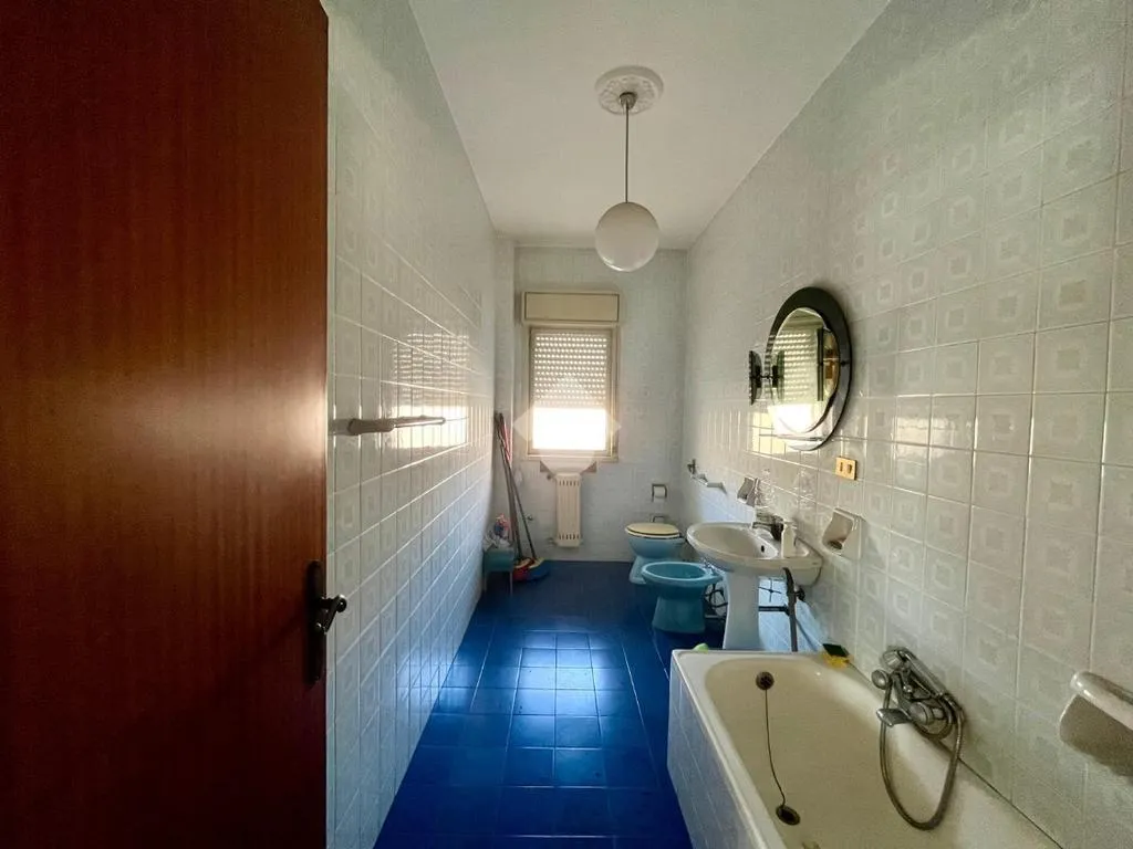 Baños - 5-Room Apartment with Double Exposure in Palermo