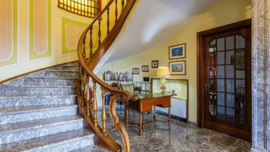 Rooms - Panoramic Villa with Pool in Magione