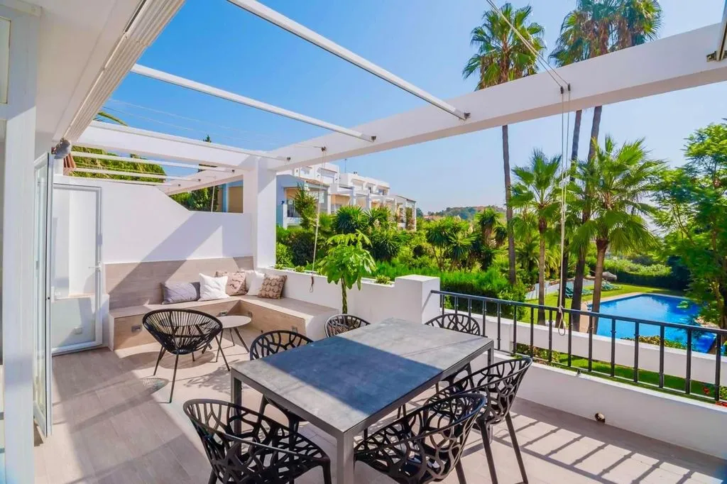 Terrass - Luxury Flat with Sea View in Benahavís