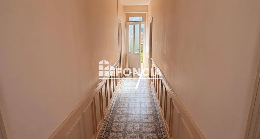 Esik - Charming Flat with Garden in Town Centre