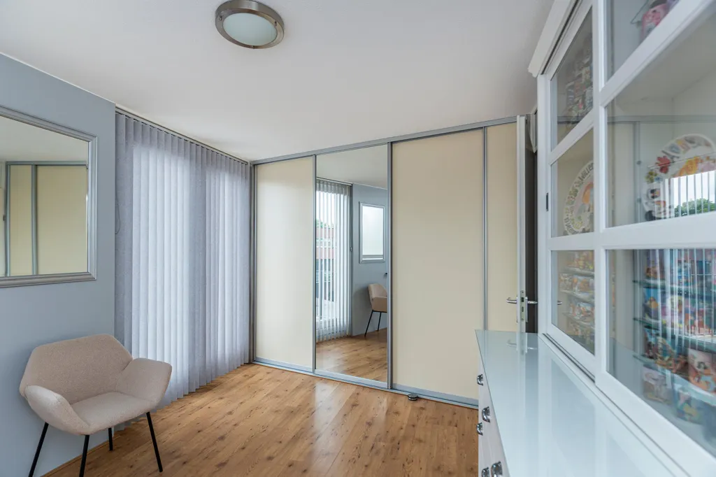 Kabinet - Estate-Style House with Balcony in De Strijp