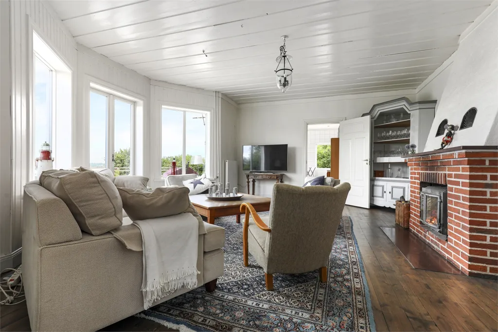 Elutuba - Villa with Waterfront View in Östhammar