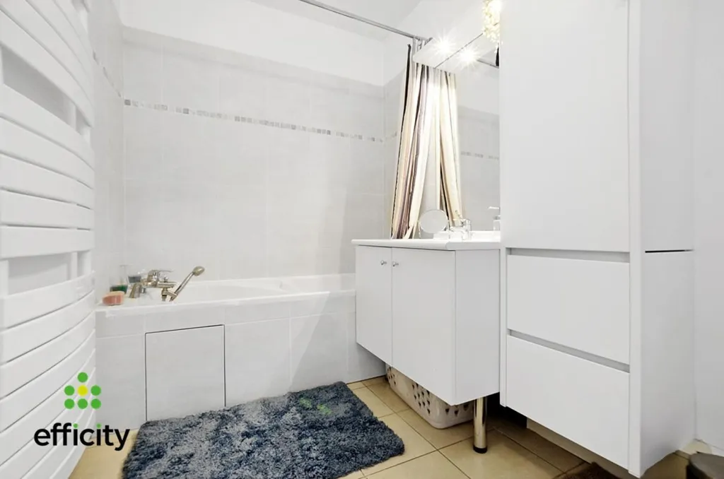 Salles de bain - Appartement Familial avec Terrasses à Ermont