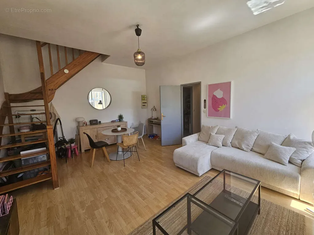 Elutuba - Duplex Apartment with Central Location in Bordeaux