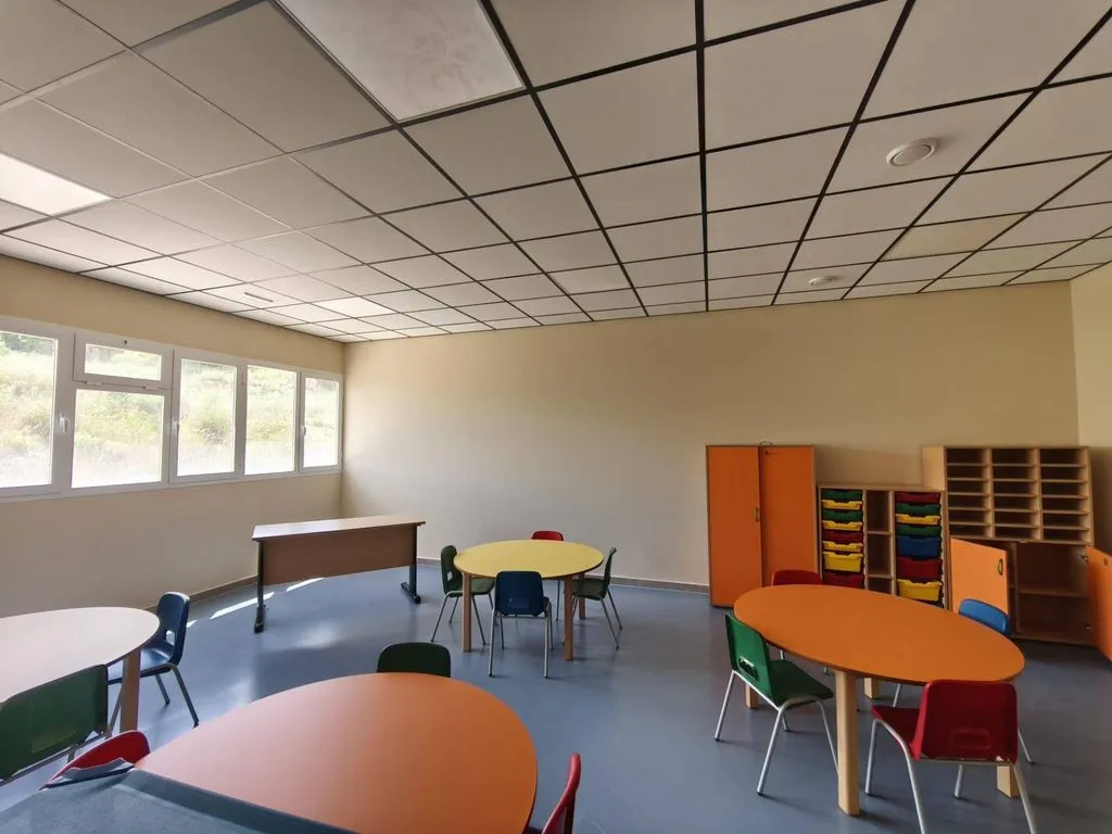Kabinet - Educational Centre with Development Potential in Archidona