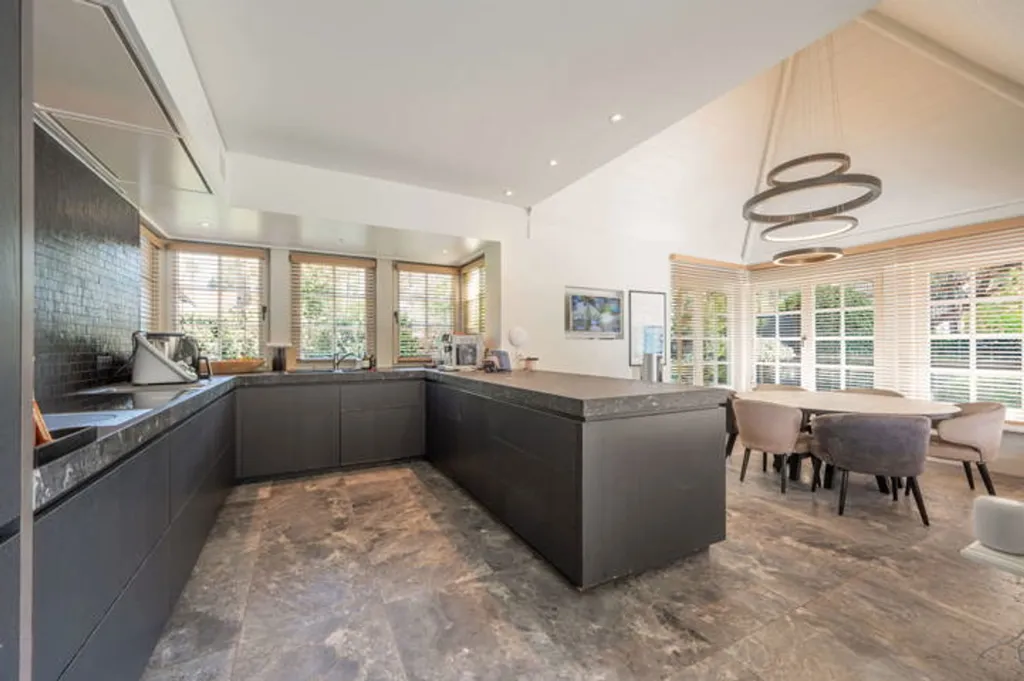 Kitchen - Villa with Pool in Knokke The Zoute