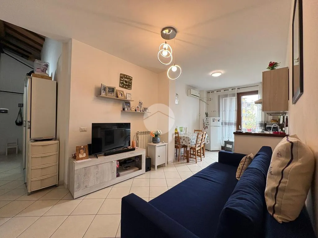 Living Room - Modernised Two-Bedroom Apartment in Florence