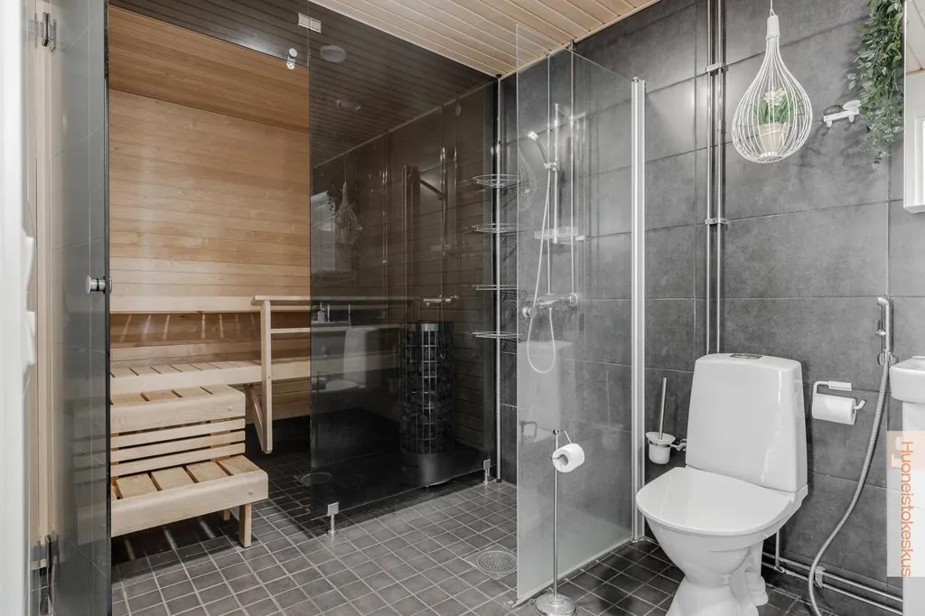 Salles de bain - Appartement 3 pièces à Oulu