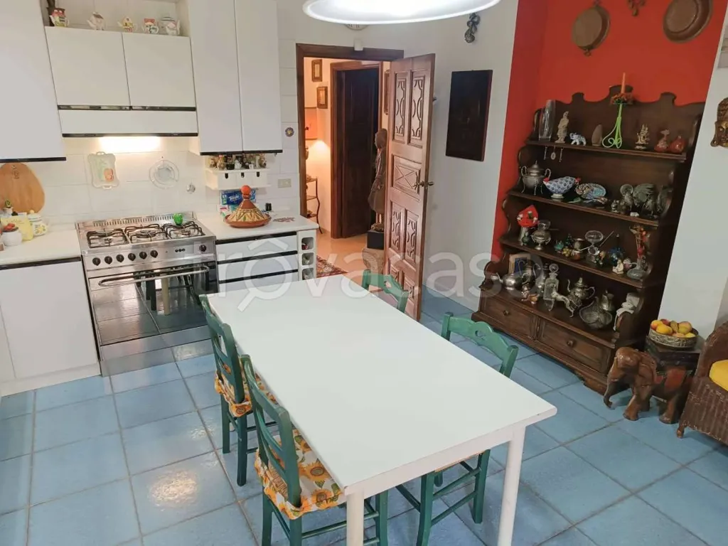 Söögituba - Apartment with Garden in Pino Torinese