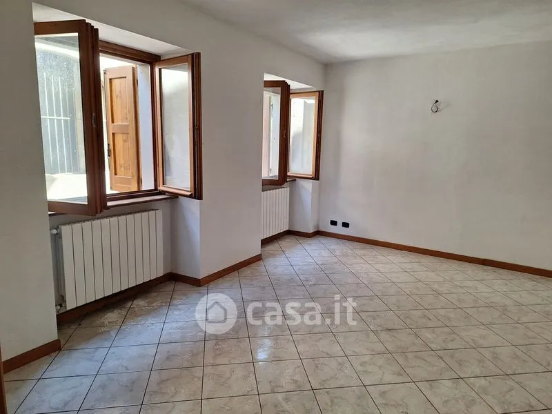 Rooms - Rented Duplex in Central Peia