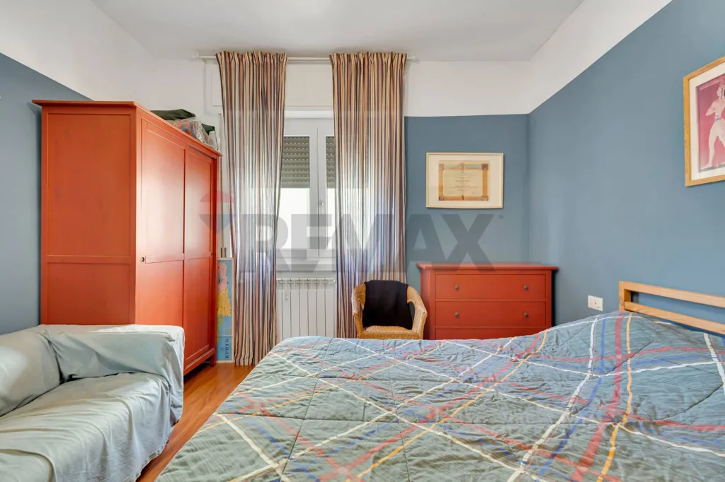 Chambres - Rear-Facing Flat with Balcony in Milan