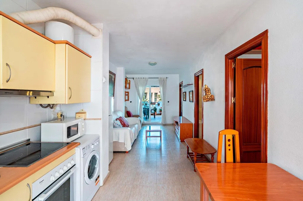 Kitchen - Apartment with Pool and Terrace in Almerimar