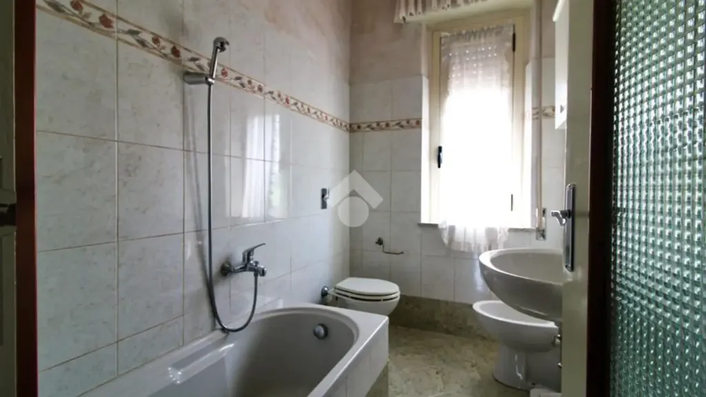 Vannitoad - Villa with Two Units in Garlasco