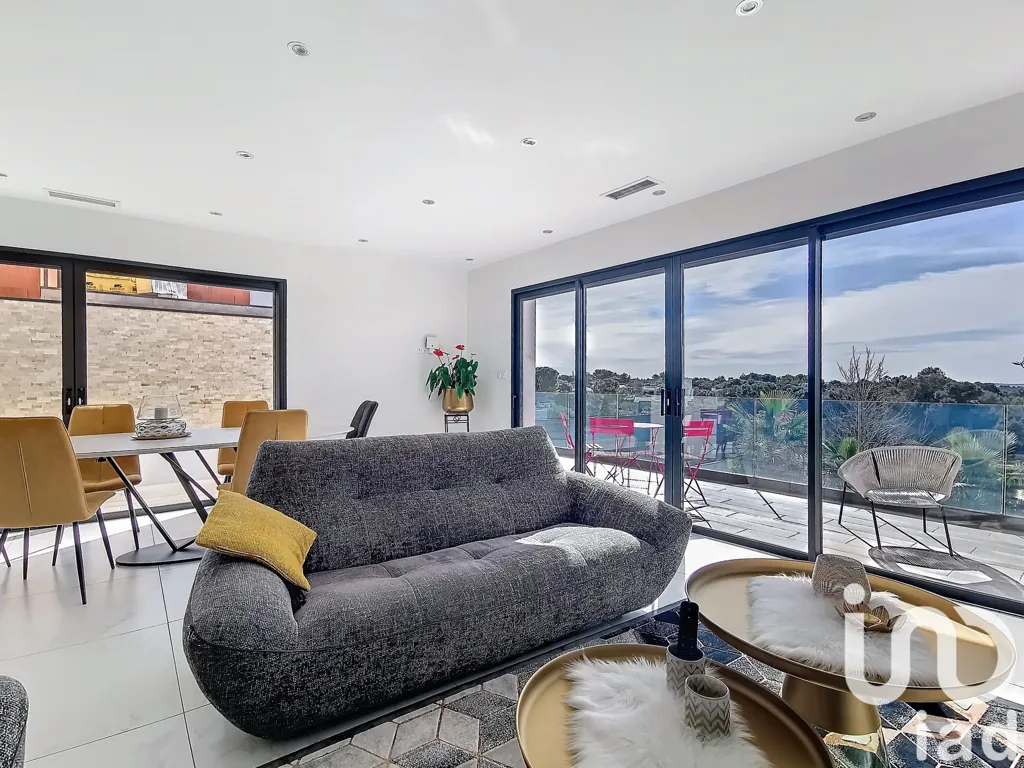 Séjour - Villa d'Architecte avec Vue Panoramique à Nîmes