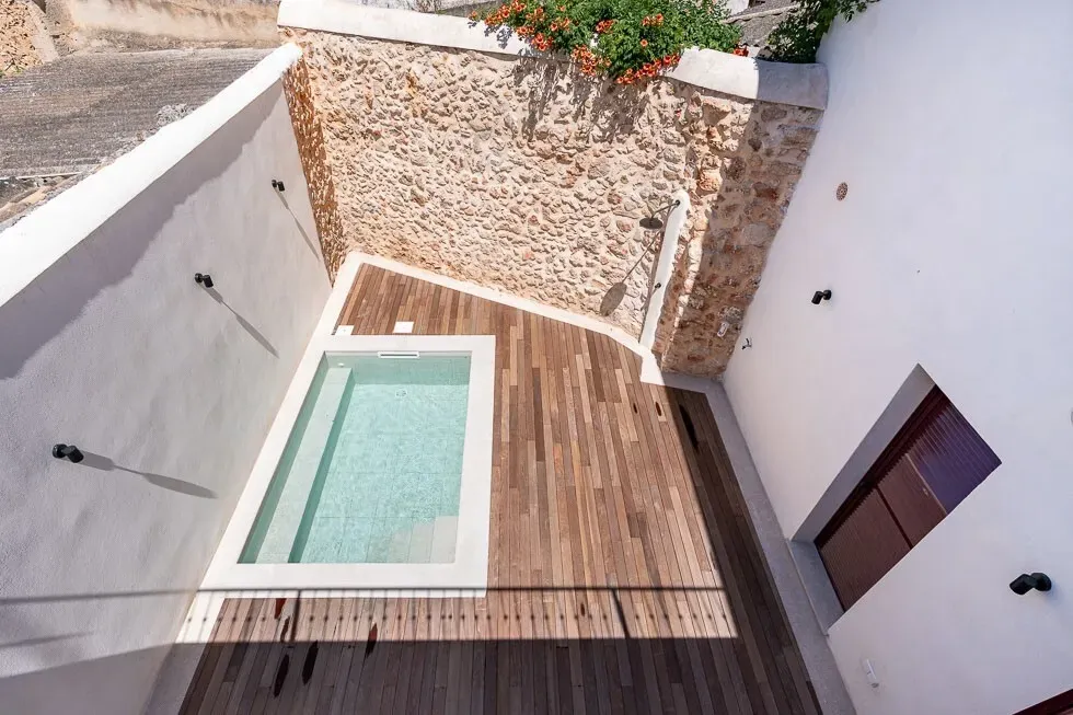 Jardin - Renovated Townhouse with Pool in Campos