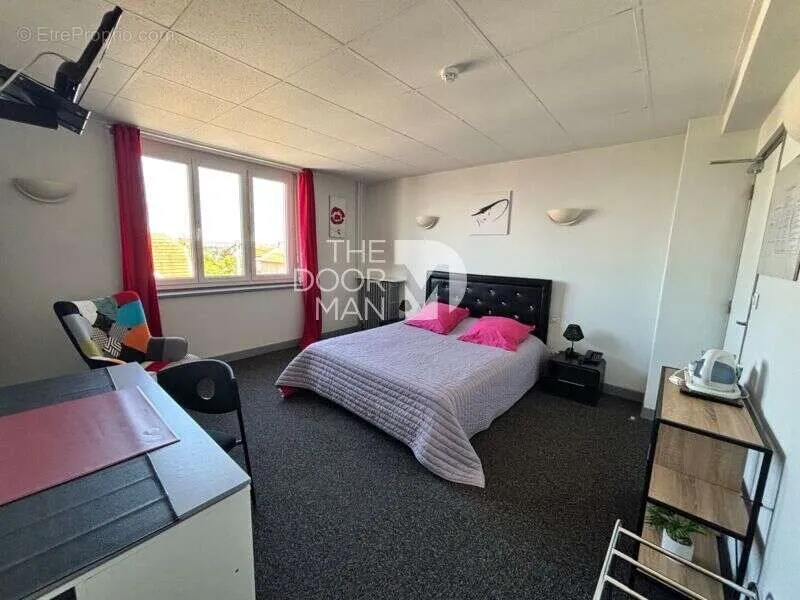 Camere da letto - Charming Hotel with Central Location in Chaumont