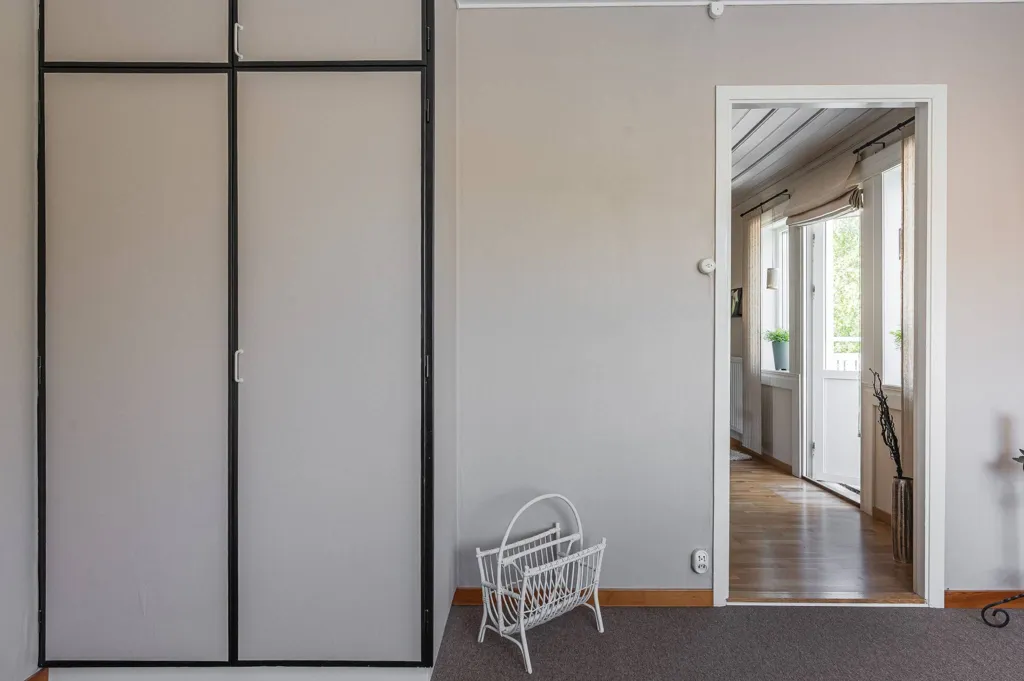 Rooms - Renovated Villa with Garden near School