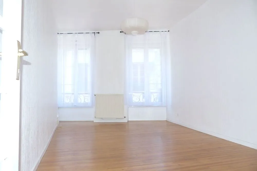 Pièces - Appartement 2 Pièces avec Stationnement à Pau