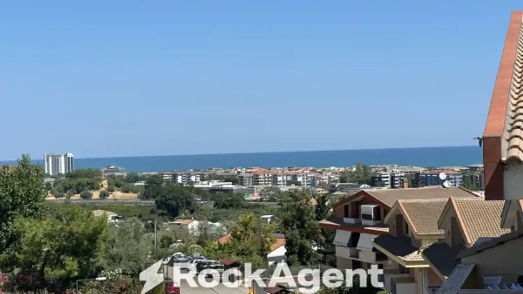 Rõdu - Sea View Apartment in Città Sant'Angelo
