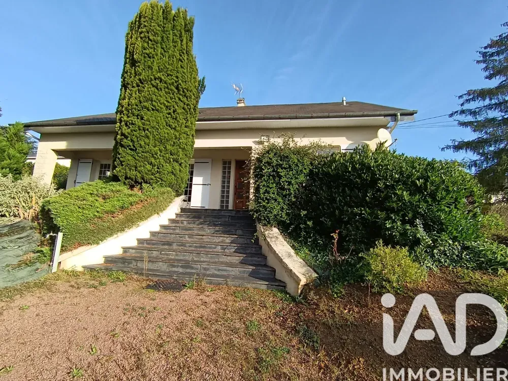 Exterior - Architectural House with Garden in Thouars