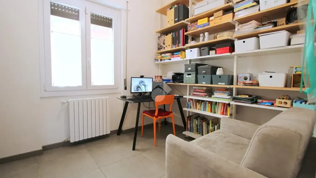 Office - Rustic Detached House with Garden in Bareggio