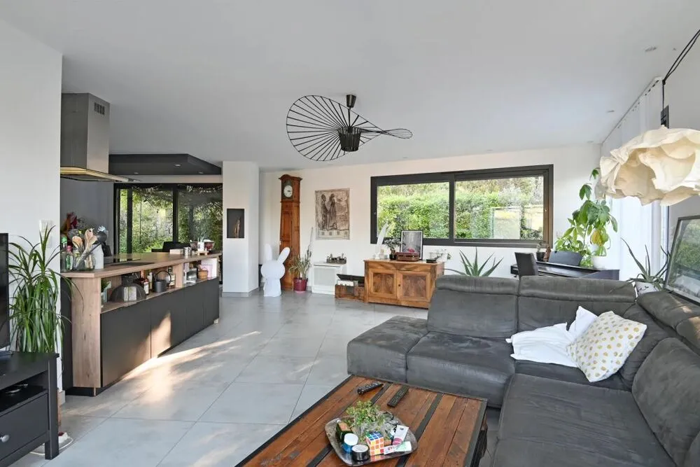 Elutuba - Modern Villa with Pool in Nîmes