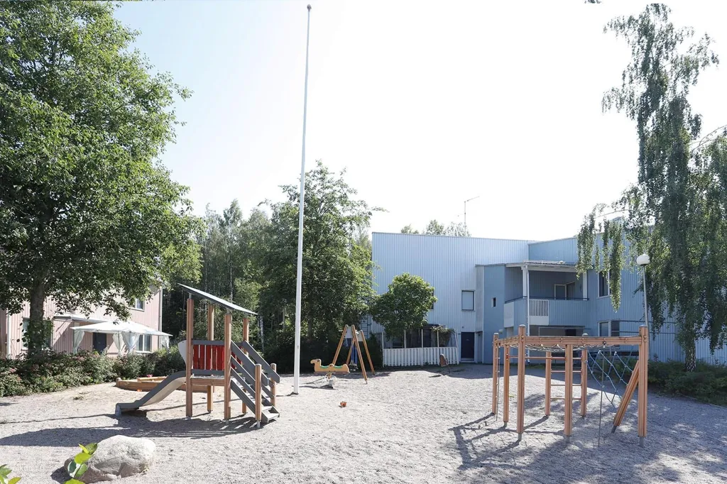 Aed - Family-Friendly Flats with Community Amenities in Hakuninmaa