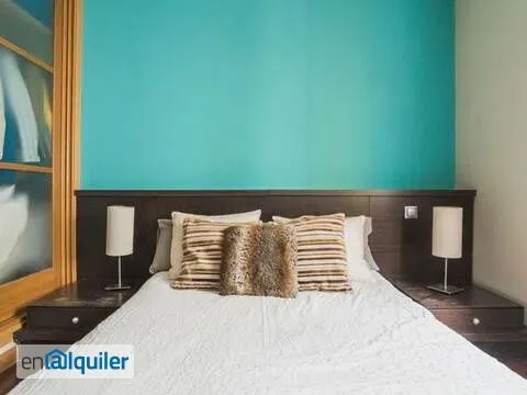 Bedrooms - Bright Apartment with Balcony in Chueca, Madrid