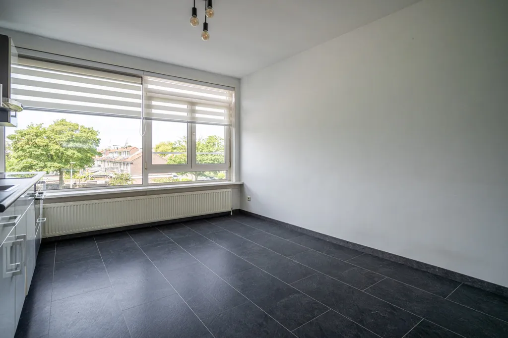 Cuisine - Apartment with Two Balconies in Leiden