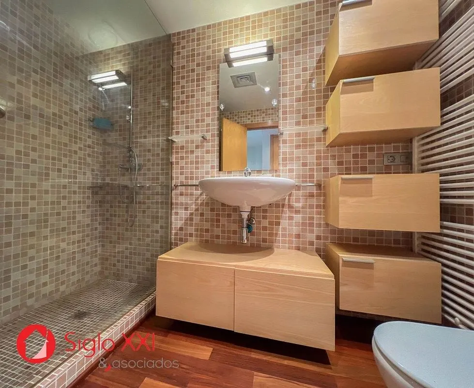 Vannitoad - Terraced House with Balcony in La Vila-Darremur