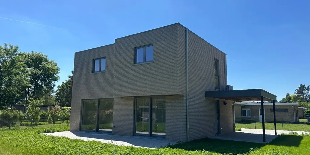 Extérieur - Nouvelle Construction avec Carport à Sleidinge